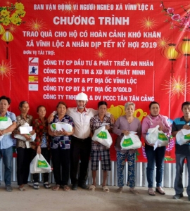 TRAINCO CÙNG CHƯƠNG TRÌNH TRAO QUÀ CHO HỘ CÓ HOÀN CẢNH KHÓ KHĂN XÃ VĨNH LỘC A NHÂN DỊP TẾT 2019